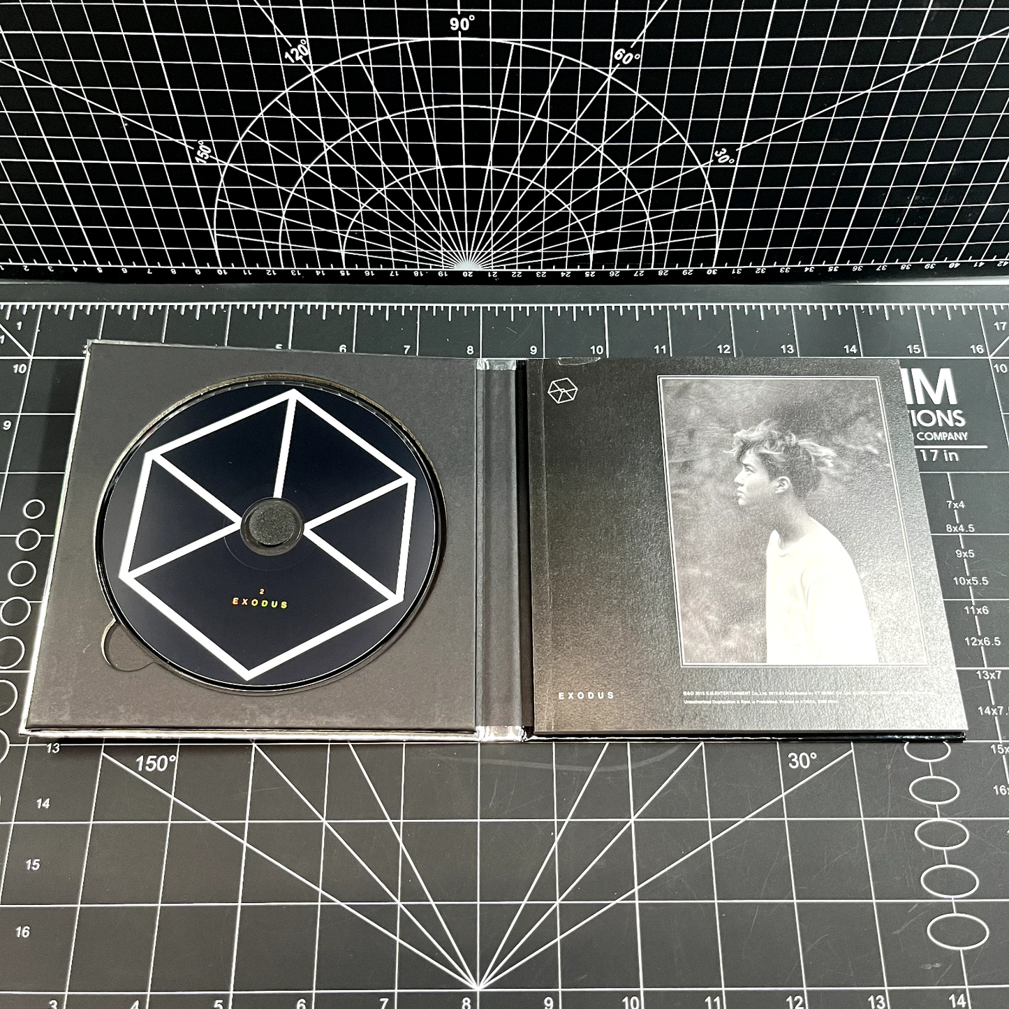 EXO The 2nd Album EXODUS (Chinese Ver.) (Suho Cover) - No Photocard