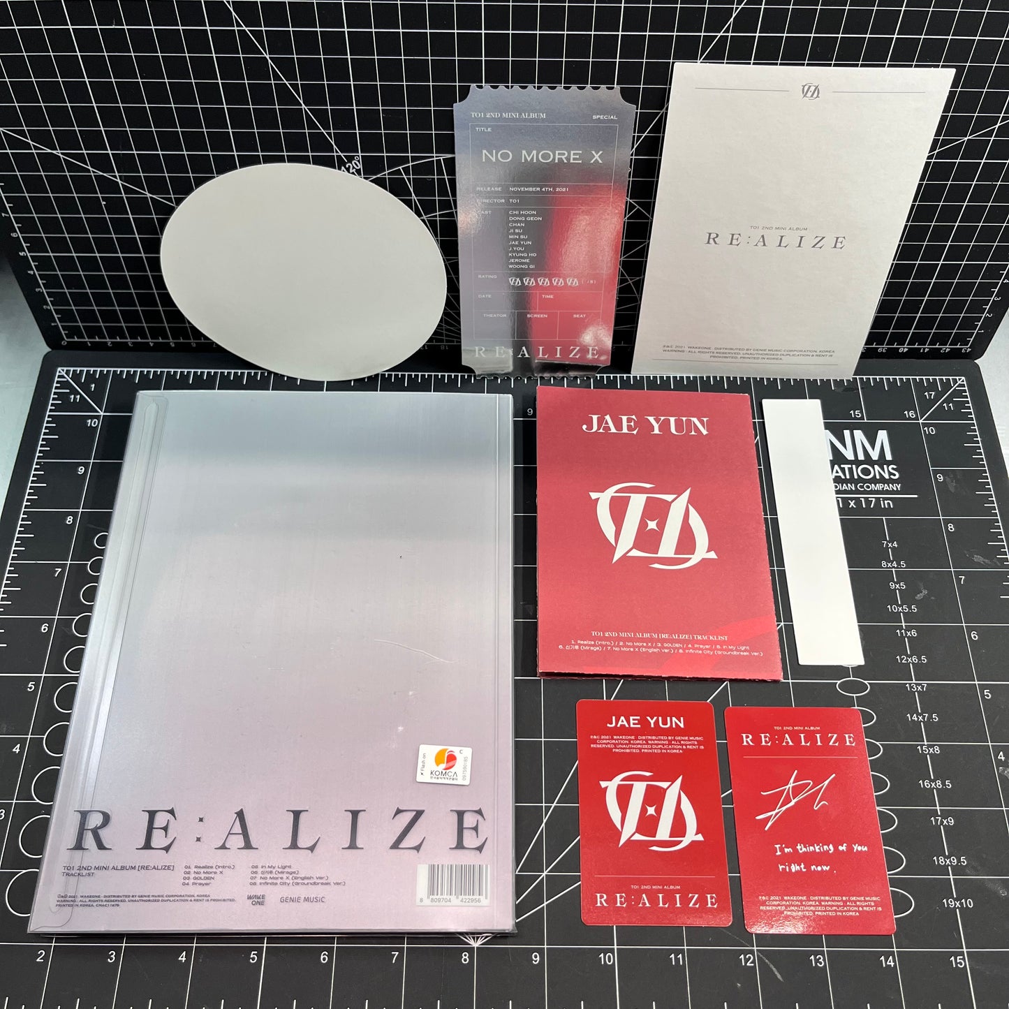 TO1 The 2nd Mini Album RE:ALIZE (Lie Ver.) - Inclusions Shown