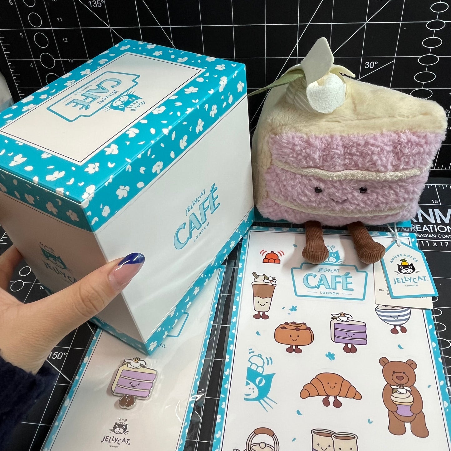 Jellycat Amusable Shanghai Exclusive Cafe Yulan Taro Cake