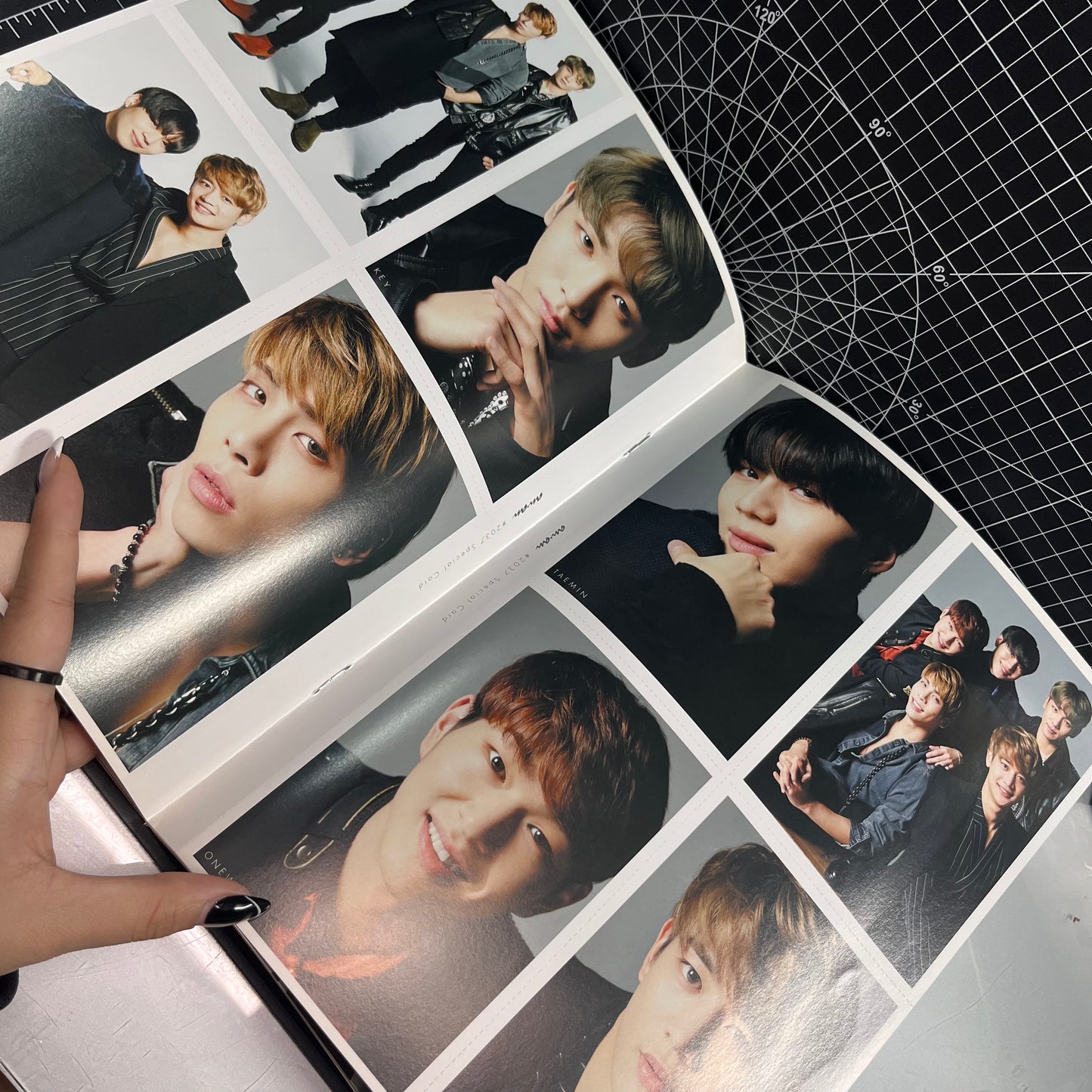 SHINee Japanese Magazine Anan with 8 Double-Sided Postcards