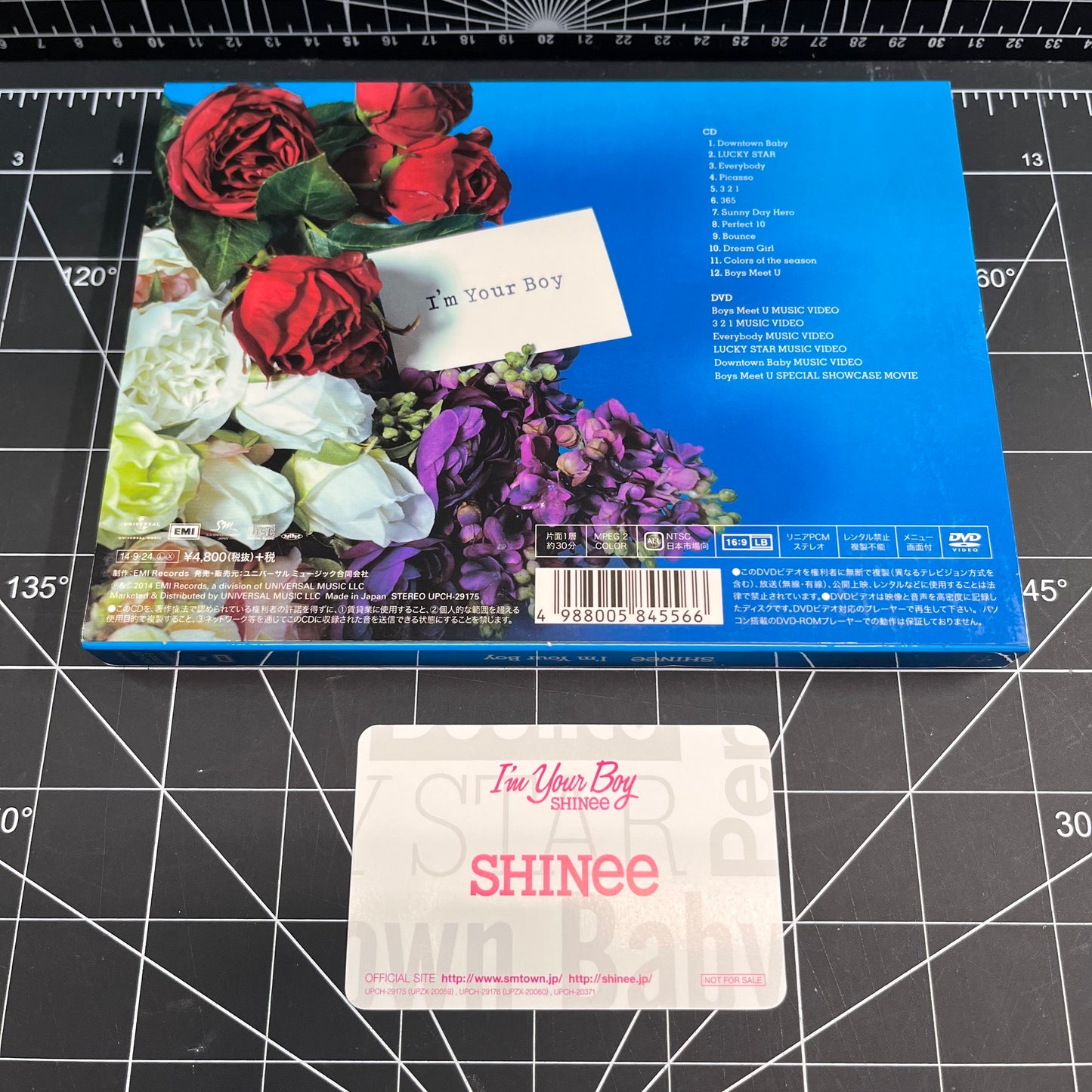 SHINee I’m Your Boy First Press Limited Edition (Type A) - Group Photocard