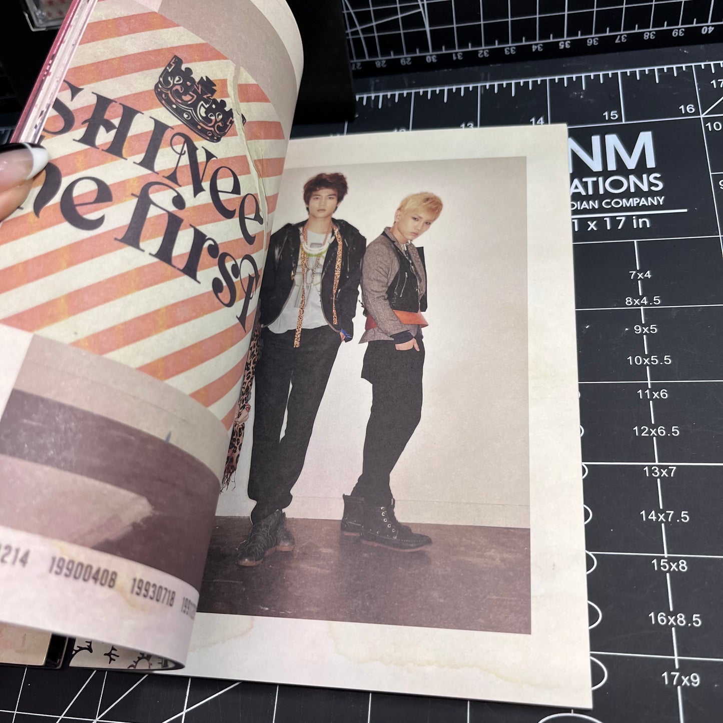 SHINee Japan 1st Album The First - No Photocard