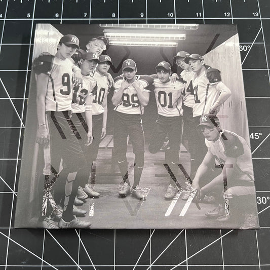 EXO The 2nd Repackage Album Love Me Right (Chinese Version) - No Photocard