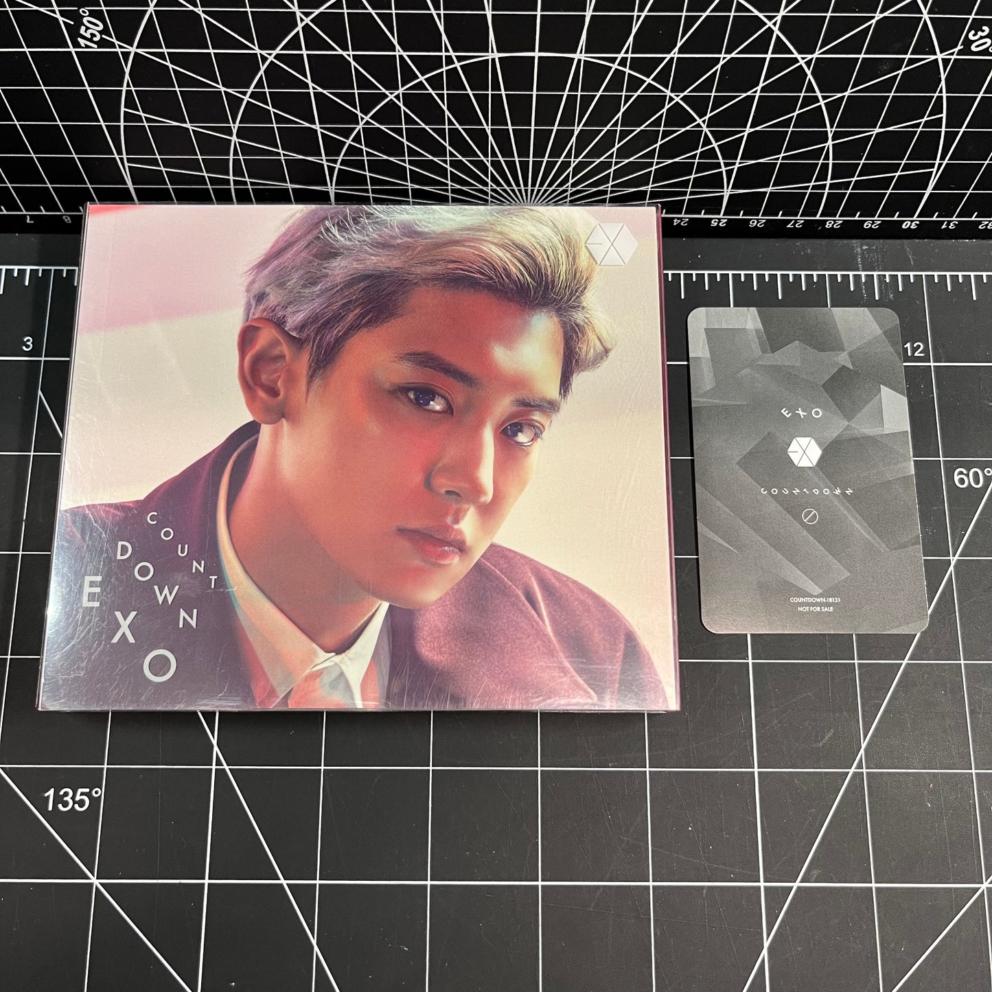 EXO The 1st Full Japan Album Countdown (Chanyeol Cover) - Suho Photocard