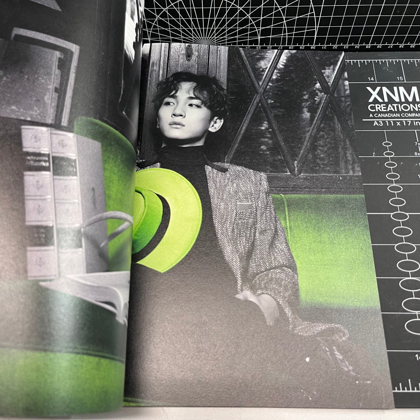 SHINee World 2016 DxDxD Official Merchandise - Key Photobook